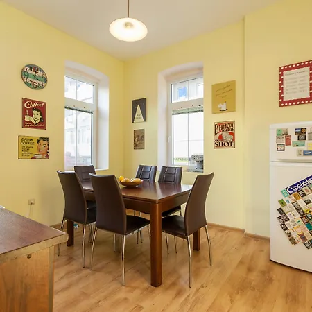 אכסניה Nomado וארנה