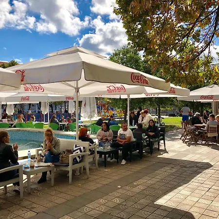 אכסניה Nomado *