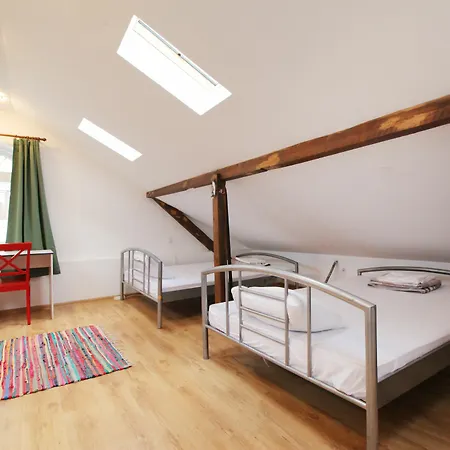 Nomado Hostel